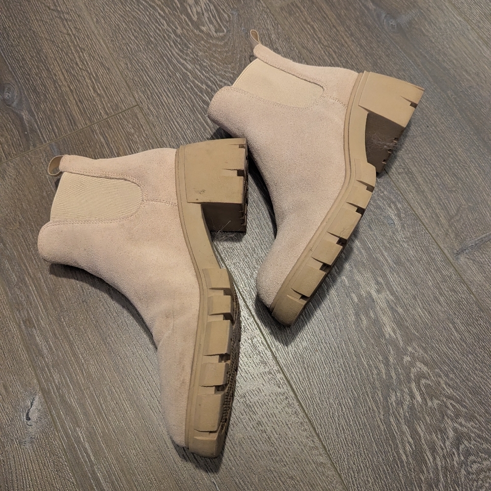Suede Boots 7.5